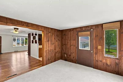 19 Champlain Dr, Hudson, MA 01749 - Photo 13