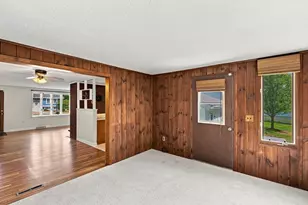 19 Champlain Dr, Hudson, MA 01749 - Photo 13