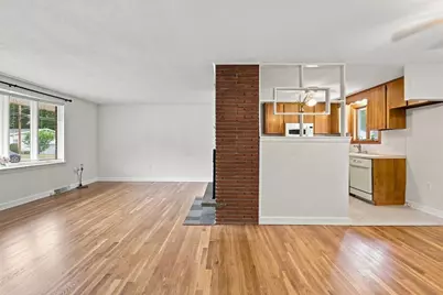 19 Champlain Dr, Hudson, MA 01749 - Photo 9