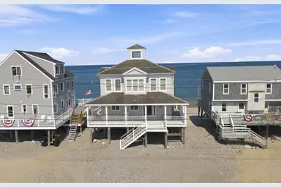 2 Cliff Rd S, Scituate, MA 02066 - Photo 1