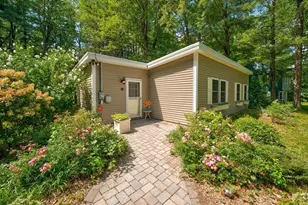 18 Woodland Dr, Lunenburg, MA 01462 - Photo 1