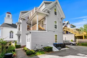 13 Knowlton St, Beverly, MA 01915 - Photo 23