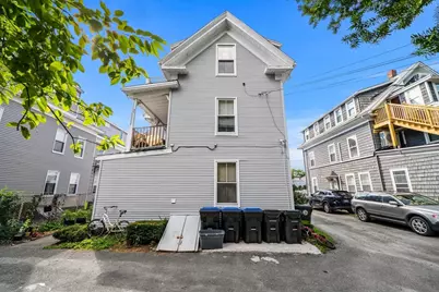 13 Knowlton St, Beverly, MA 01915 - Photo 21