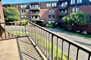 1006 Paradise Rd, Swampscott, MA 01907 - Photo 19