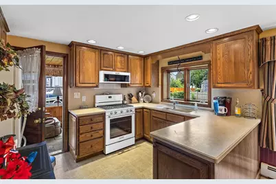 76 Forest Street, Lowell, MA 01851 - Photo 13