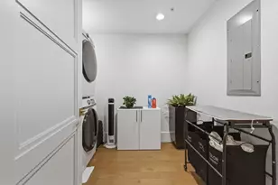 377 W First St, Boston, MA 02127 - Photo 21
