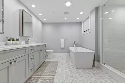 377 W 1st St #5, Boston, MA 02127 - Photo 15