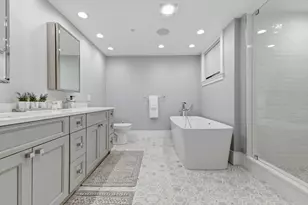 377 W First St, Boston, MA 02127 - Photo 15