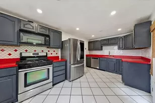 472 Summer St, Abington, MA 02351 - Photo 11