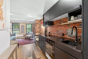 17 Grove St, Boston, MA 02114 - Photo 1