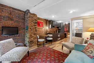 17 Grove St, Boston, MA 02114 - Photo 7