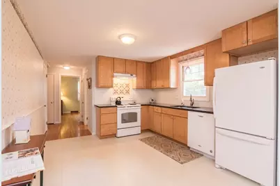 90 Columbia Drive, Amherst, MA 01002 - Photo 11
