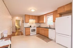 90 Columbia Dr, Amherst, MA 01002 - Photo 11