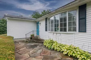 90 Columbia Dr, Amherst, MA 01002 - Photo 3