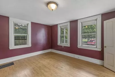11 School St, Sunderland, MA 01375 - Photo 7