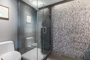 360 Newbury St, Boston, MA 02115 - Photo 15