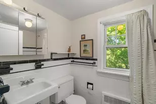 29 Laurel St, Arlington, MA 02476 - Photo 5