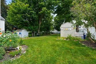 24 Vernon St, Haverhill, MA 01835 - Photo 31