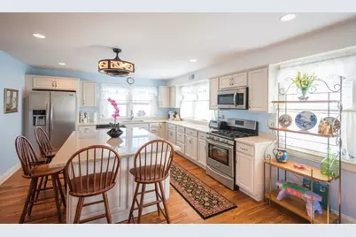 92 Marion Rd Upper Unit, Scituate, MA 02066 - Photo 9