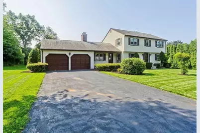 15 Fernwood Dr, Wilbraham, MA 01095 - Photo 1