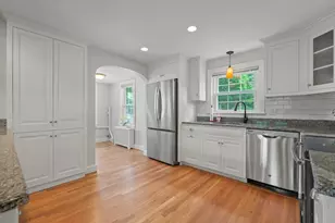 277 Vernon St, Wakefield, MA 01880 - Photo 13