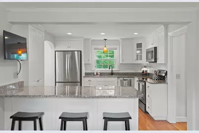 277 Vernon Street, Wakefield, MA 01880 - Photo 9
