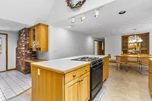 730 Lindsey St, Attleboro, MA 02703 - Photo 11