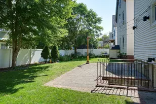 43 Harrison St, Somerville, MA 02143 - Photo 35