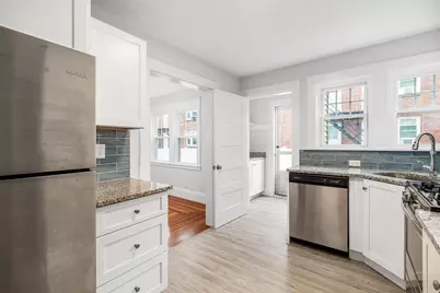 37 Richardson Ave #37A, Wakefield, MA 01880 - Photo 3