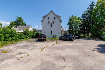 17 Rockdale St, Worcester, MA 01606 - Photo 5
