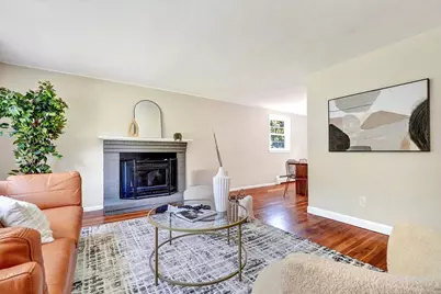 11 Appletree, Bedford, MA 01730 - Photo 5