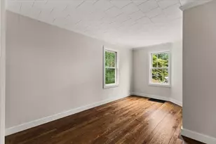 618 Wareham St, Middleborough, MA 02346 - Photo 9