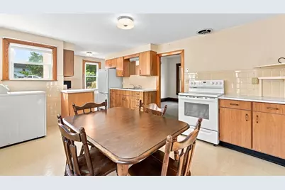 11 Newton Street, Montague, MA 01349 - Photo 7