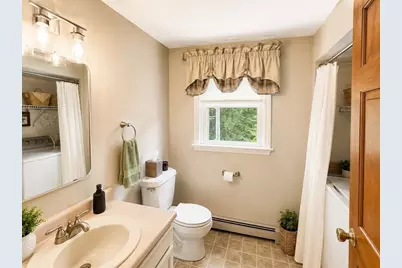 239 Presidential Dr, Abington, MA 02351 - Photo 7