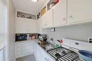 126 Princeton St, New Bedford, MA 02745 - Photo 7