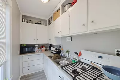 126 Princeton St, New Bedford, MA 02745 - Photo 7