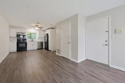 5455 N Main St #11A, Fall River, MA 02720 - Photo 17