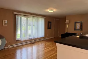 585 Burncoat, Worcester, MA 01606 - Photo 9
