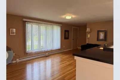 585 Burncoat #1, Worcester, MA 01606 - Photo 9