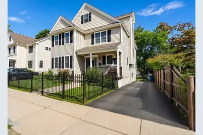 27 Hillock St, Boston, MA 02131 - Photo 3