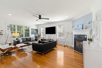 27 Hillock St, Boston, MA 02131 - Photo 17