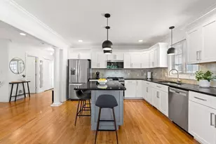 27 Hillock St, Boston, MA 02131 - Photo 9