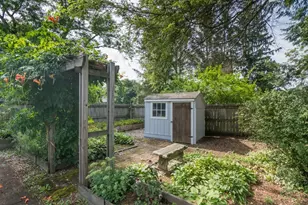 202 Jackson St, Northampton, MA 01060 - Photo 25