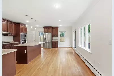 8 Wilson St, Wellesley, MA 02482 - Photo 7