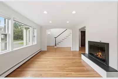 8 Wilson St, Wellesley, MA 02482 - Photo 15
