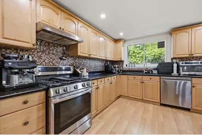 47 Chestnut St, Lynn, MA 01902 - Photo 15