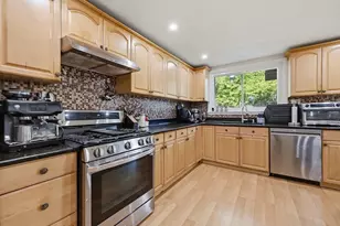 47 Chestnut St, Lynn, MA 01902 - Photo 15