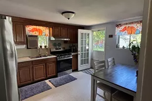 22 Hurley Cir, Marlborough, MA 01752 - Photo 3
