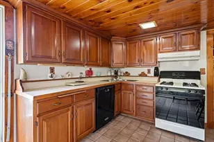 16 Park St, Marshfield, MA 02050 - Photo 3