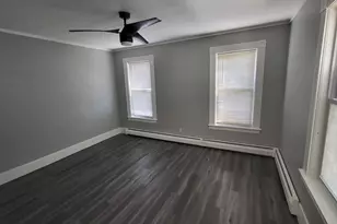 223 Concord St, Lowell, MA 01852 - Photo 11